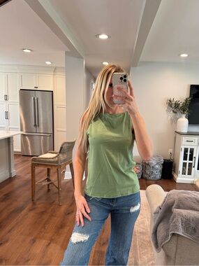 Everlane Tank Top L